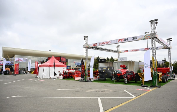 İlham Əliyev 19-cu "Caspian Agro Week" və 31-ci "InterFood Azerbaijan" sərgiləri ilə tanış olub