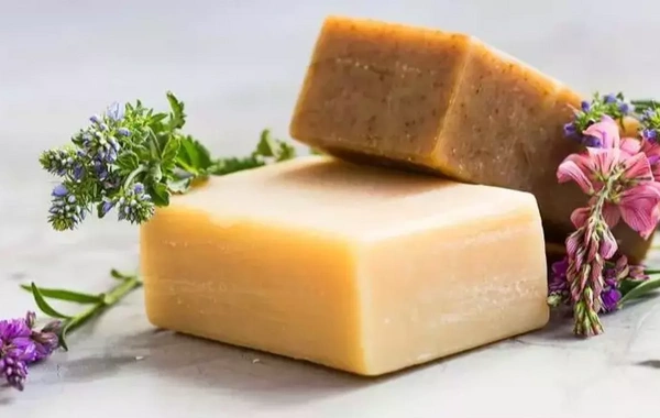 Tanınmış aktrisadan ŞOK ETİRAF: Gizli-gizli qara sabun yeyirdim