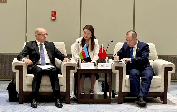 Çinlə Azərbaycanın elektrik enerjisi ötürmə şəbəkəsinin tədqiqatına dair Saziş imzalanıb