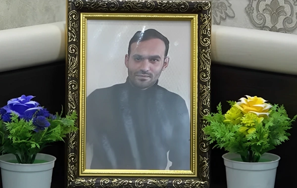 Gəmidə həkim işləyən Tural müəmmalı şəkildə yoxa çıxıb: Oğlumu qanunsuz saxlayıblar