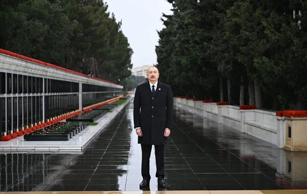 İlham Əliyev Şəhidlər xiyabanını ziyarətlə bağlı videoçarx paylaşıb