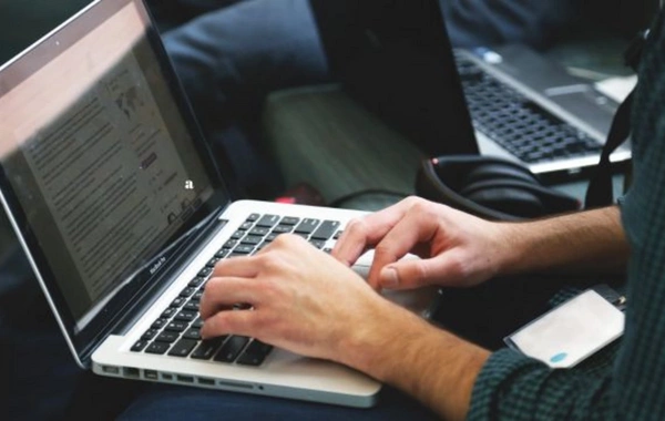 Обман под предлогом трудоустройства за границей: граждане стали жертвами мошенничества?