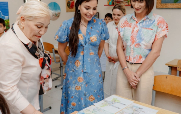 Leyla Əliyeva və Arzu Əliyeva 11 nömrəli inteqrasiya təlimli internat tipli ümumtəhsil məktəbində olublar