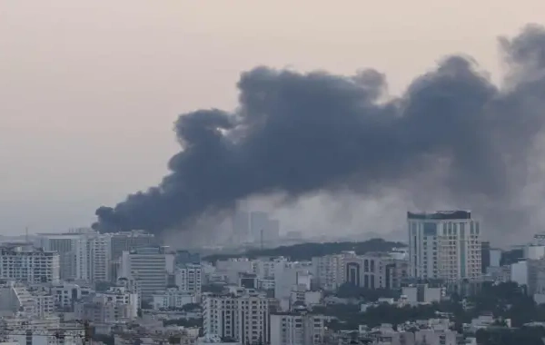 İran Təl-Əviv və Hayfaya ballistik raketlər atıb