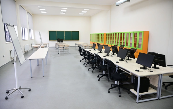 İlham Əliyev Lənkəran Dövlət Peşə Təhsil Mərkəzinin açılışında iştirak edib