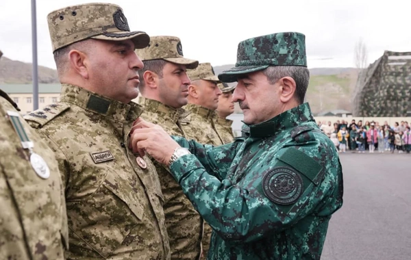 Azərbaycanda bir qrup hərbçiyə MƏNZİLLƏR VERİLDİ