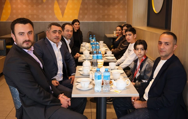 McDonald"s Azərbaycan dünya çempionu olan gənc karateçini dəstəklədi