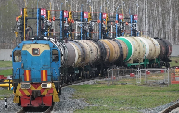 Тбилиси снизил тарифы на транспортировку топлива из Азербайджан в Армению