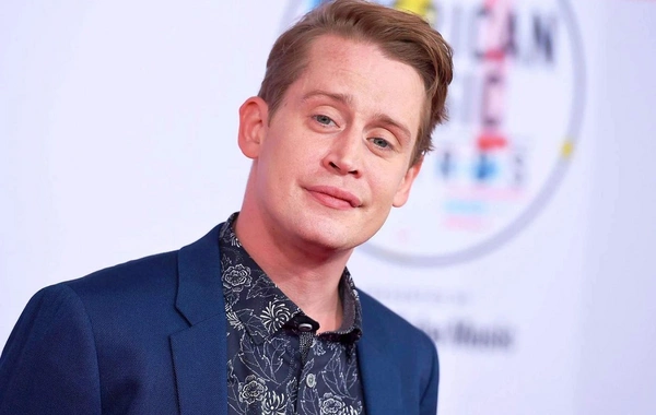 "Evdə tək" filminin ulduzu Makoley Kalkin pərəstişkarlarına ona yaxınlaşmağı qadağan etdi