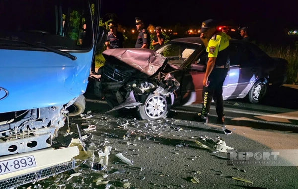 Naxçıvanda minik avtomobili avtobusla toqquşub, 3 nəfər xəsarət alıb