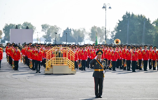 Bakıda Qələbənin beşinci ildönümünə həsr olunmuş Hərbi parad keçirilir