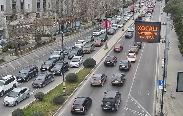 Bakının bu yollarında tıxac müşahidə olunur