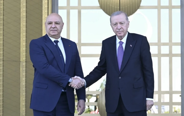 Livan Prezidenti Türkiyəyə rəsmi səfər edib
