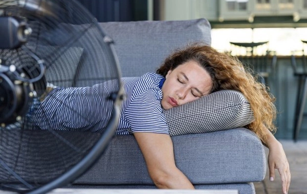 Lifehacks: how to improve sleep when it's stuffy