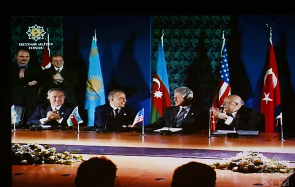 Heydər Əliyev Mərkəzində "İz" sənədli filminin nümayişi olub