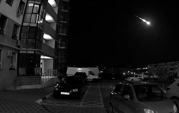 Dəniz üzərindən gələn meteroit səmada YANDI - GÖRÜNTÜLƏR