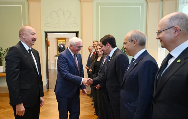 Azərbaycan və Almaniya prezidentlərinin geniş tərkibdə görüşü olub