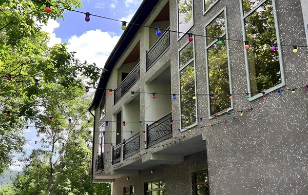 İsmayıllıda hotel yandı