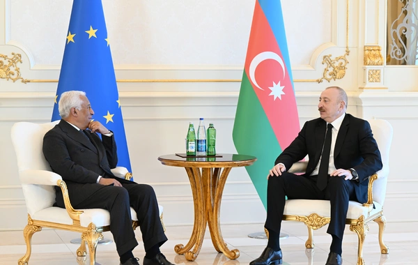 İlham Əliyevin Antonio Koşta ilə təkbətək görüşü keçirilir