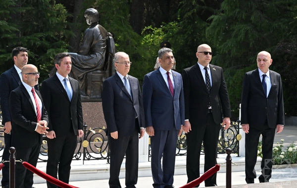 Fələstinin Baş naziri Fəxri xiyabanı ziyarət edib