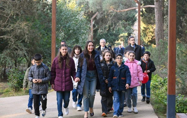 Leyla Əliyeva Mərkəzi Nəbatat bağında uşaqlar üçün təşkil olunan tədbirdə iştirak edib