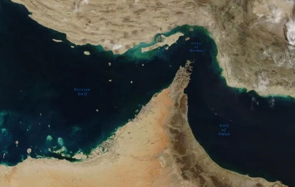 İran Hörmüz boğazını bağladı və yeni şərtlər irəli sürdü