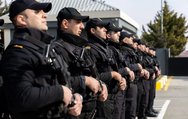 SOMDA-da müddətdən artıq həqiqi hərbi xidmətə qəbul olmaq istəyənlərin NƏZƏRİNƏ