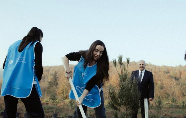 Leyla Əliyeva, Arzu Əliyeva və Alena Əliyeva Lənkəranda ekoloji aksiyalarda iştirak ediblər