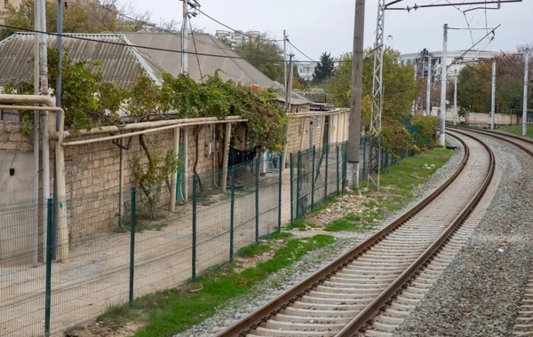 Dəmir yolu ətrafında yaşayanların NƏZƏRİNƏ!