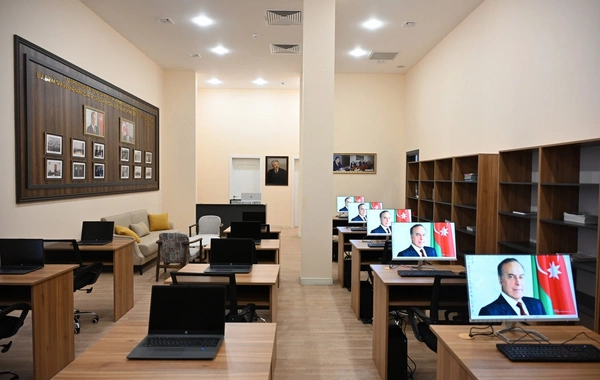 İlham Əliyev Səməd Vurğun adına Yaradıcılıq Evinin açılışında iştirak edib