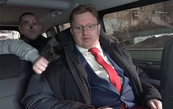 Rusiya XİN-in əməkdaşı dövlət sirrlərini ABŞ-yə satıbmış