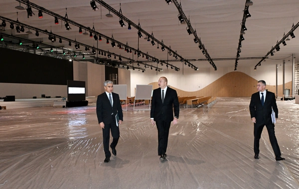 İlham Əliyev Olimpiya Stadionunun ərazisində COP29-a hazırlıqla bağlı görülən işlərlə tanış olub