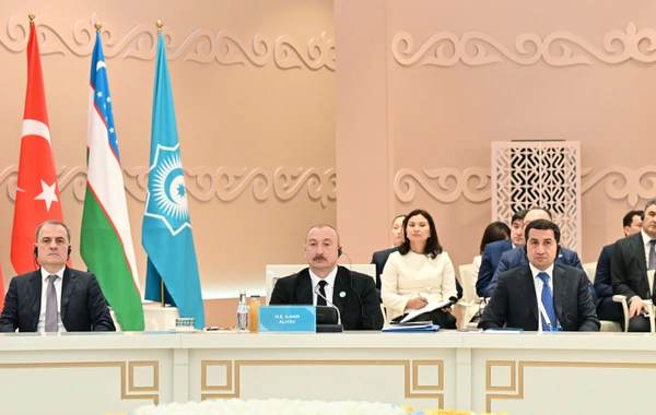 İlham Əliyev Türküstanda TDT-nin qeyri-rəsmi Zirvə görüşündə iştirak edib