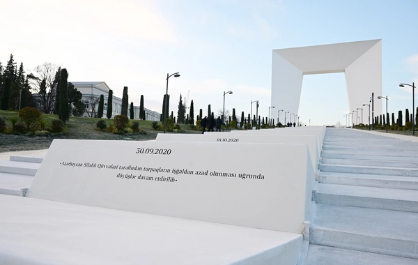 Prezident İlham Əliyev Xankəndi şəhərində Zəfər parkının açılışında iştirak edib