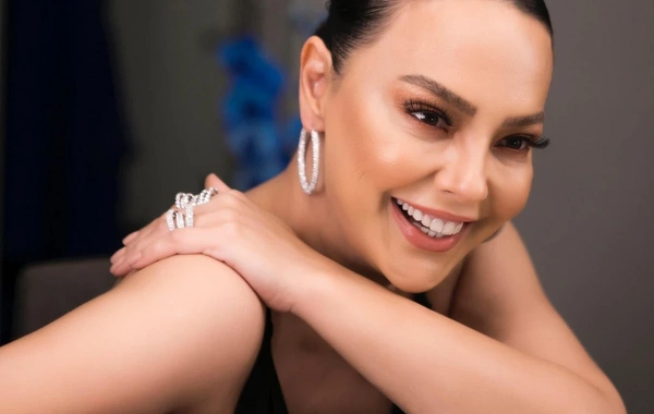 Ebru Gündeş aylıq kirayəsi 270 000 olan evə köçdü