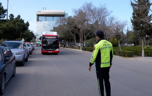 Sumqayıtda polis qayda pozan avtobus sürücülərini şöbəyə dəvət edib