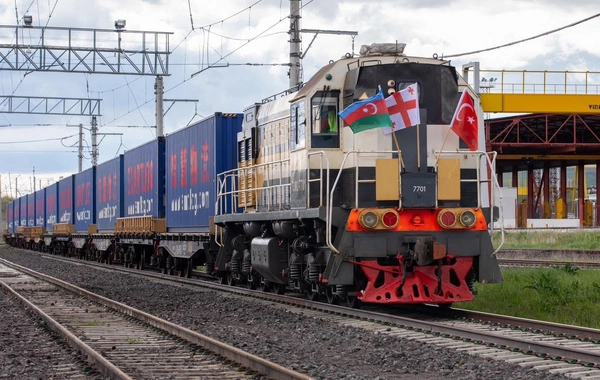 ADY iyunda 1,6 milyon tondan çox yük daşıyıb