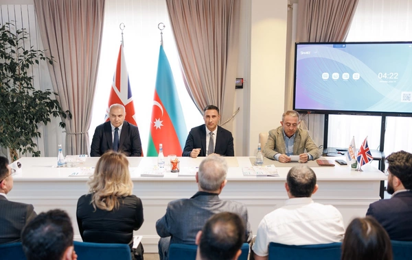 CELT Tədris və İnkişaf Mərkəzinin hazırladığı kitabın təqdimatı oldu