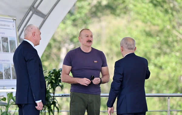 İlham Əliyev Laçında "Həkəriçay" su anbarının təməlini qoyub