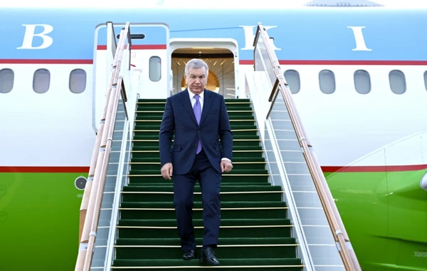 Özbəkistan Prezidenti Azərbaycana səfərə gəlib