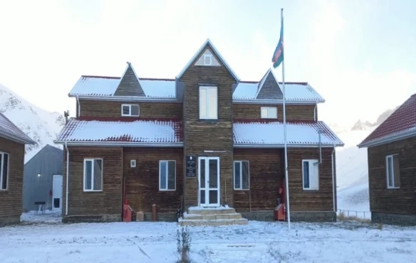 Azərbaycanda hava kəskin dəyişdi: Dağlara qar, rayonlara leysan yağdı