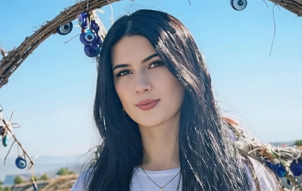 Медцентр сообщил о состоянии здоровья раненной в бакинском лицее İdrak учительницы