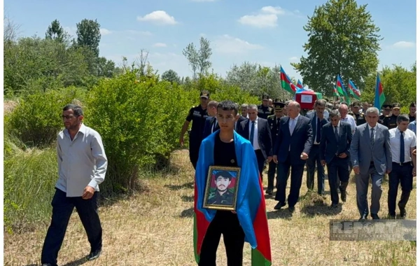 İtkin-şəhid Dəyanət Musayev dəfn edilib