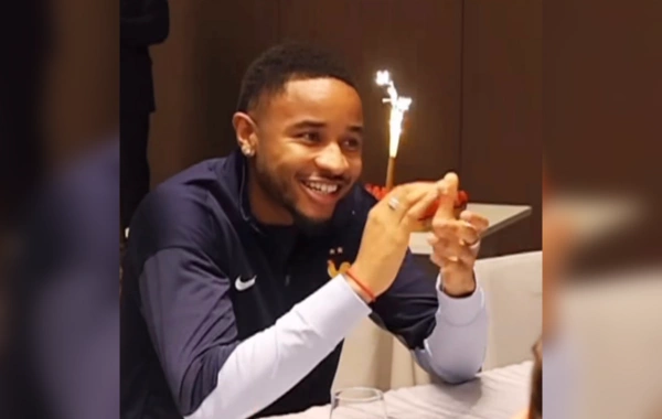 Fransa millisinin oyunçusu 28 yaşını Bakıda belə qeyd etdi