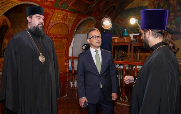 Dövlət komitəsinin sədri Bakı şəhəri Ali Mələk Mikayıl kilsəsini ziyarət edib