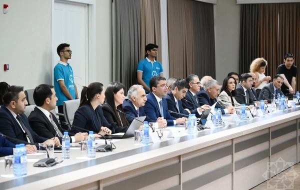 Uşaqların zərərli informasiyadan qorunmasına yönəlmiş normativ hüquqi akt layihəsi müzakirə olunub