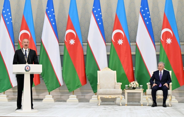 Daşkənddə Azərbaycan və Özbəkistan prezidentlərinin təltifolunma mərasimi keçirilib