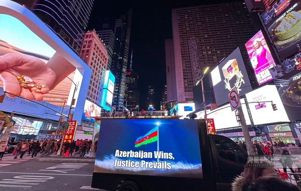 Nyu-Yorkun "Times" meydanında Zəfər Günü ilə bağlı məlumatlandırma aksiyası keçirilir