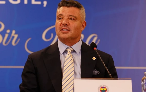 Fənərbağça prezidentinin olduğu avtomobil qəzaya düşdü