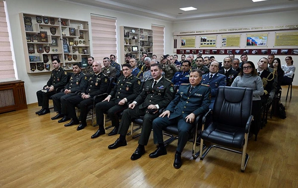 Azərbaycanda akkreditə olunmuş hərbi attaşelər ilə ilin yekununa dair toplantı keçirilib